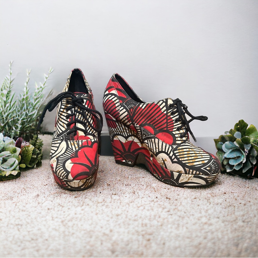 Ecote (Urban Outfitters) platform wedge heels